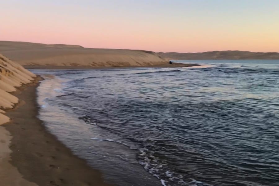 Baïne — eau foncée vs eau claire, lecture de plage